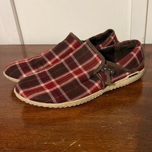 Patagonia Kula Button Shoes Womens Size 8 Red Plaid Canvas Slip On Sneakers